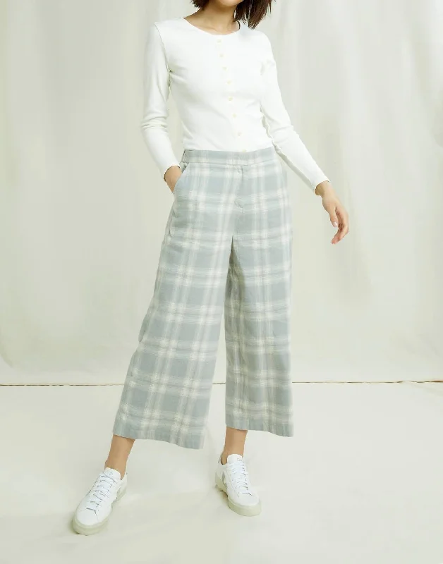 Weekend Deals That Dazzle Susan Checked Trousers In Grey Check