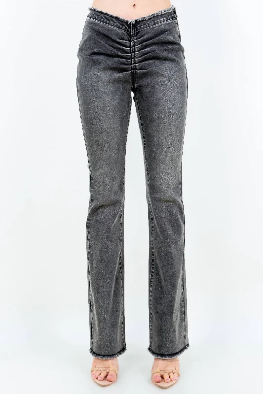 Weekend Specials to Indulge In Chic V Cut Ruched Flare Pants In Black