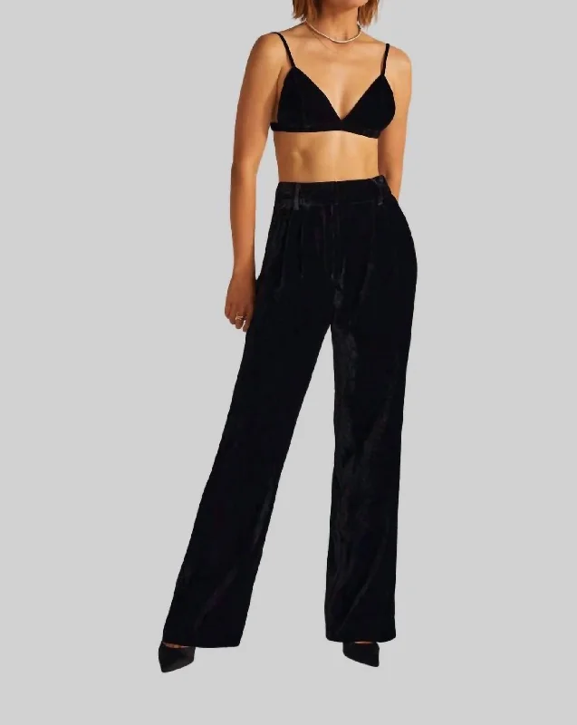 Weekend Deals That Please Velvet Pant In Black